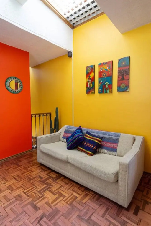 Papucho's Guest House