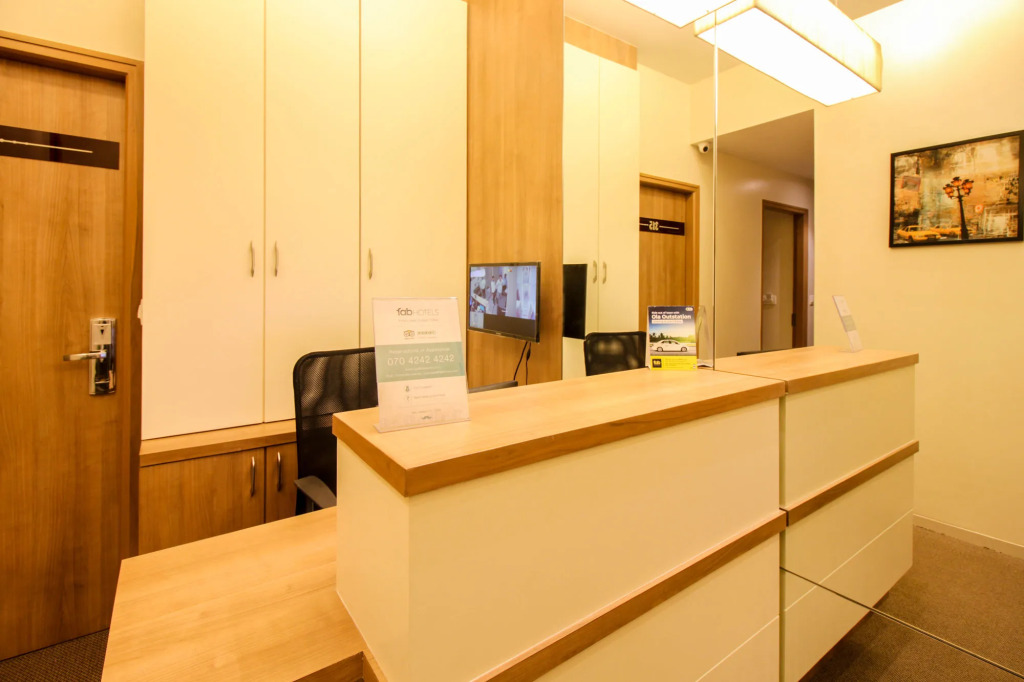 FabHotel Ascot International II - Nr Mumbai International Airport