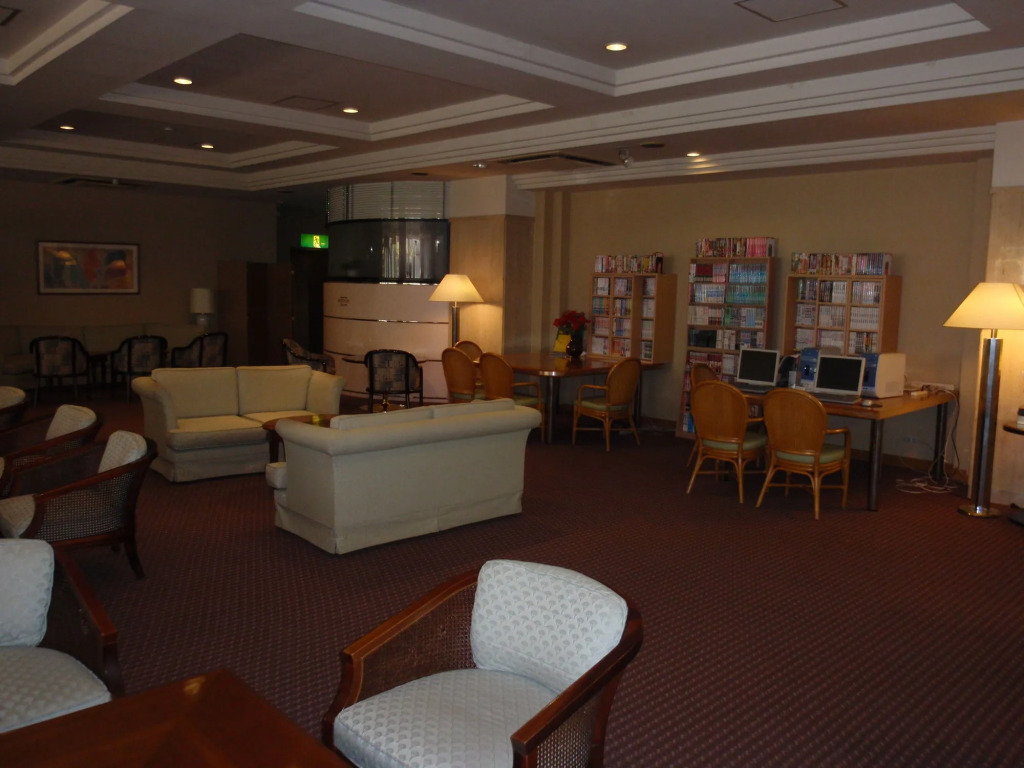 Hotel Crown Hills Okaya