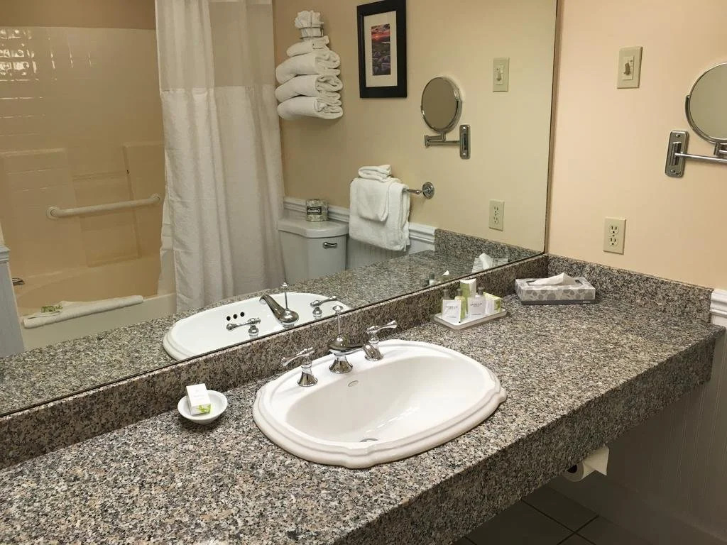 Bar Harbor Inn and Spa