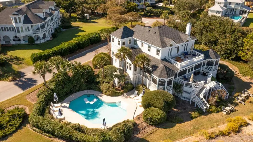 Haven by Avantstay Luxury Beachfront Home w/ Pool & Gorgeous Patios