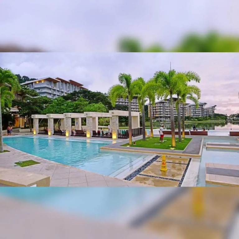 Miranda 504B 1BR at Pico de Loro by Raquels Place