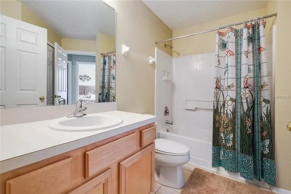 Escape To A 4br, 2ba W/recreation Room 4 Bedroom Villa