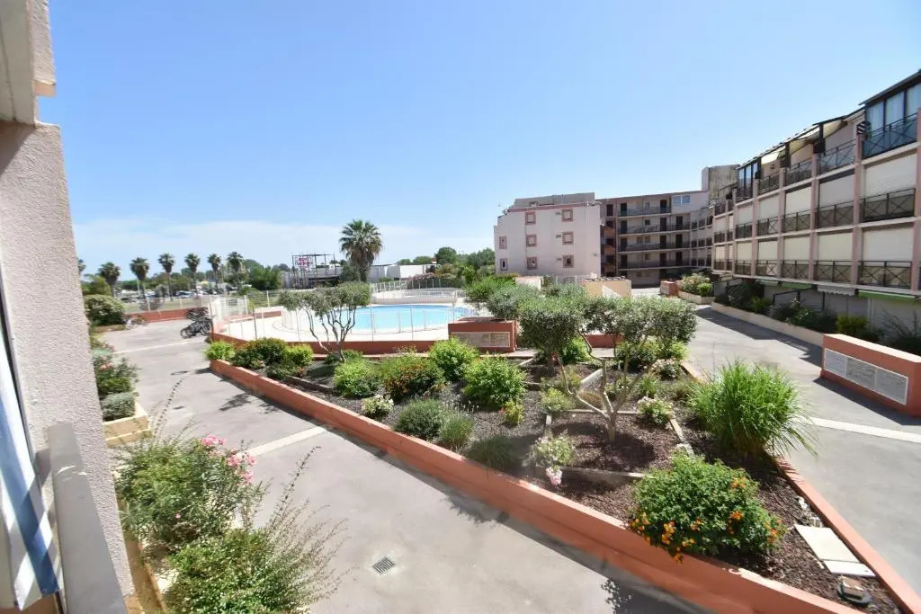 Studio cabine avec piscine LB C