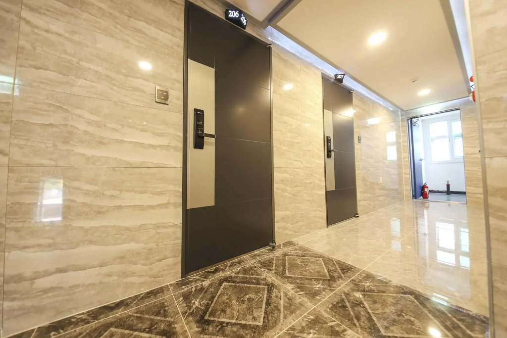 Goodstay World Hotel