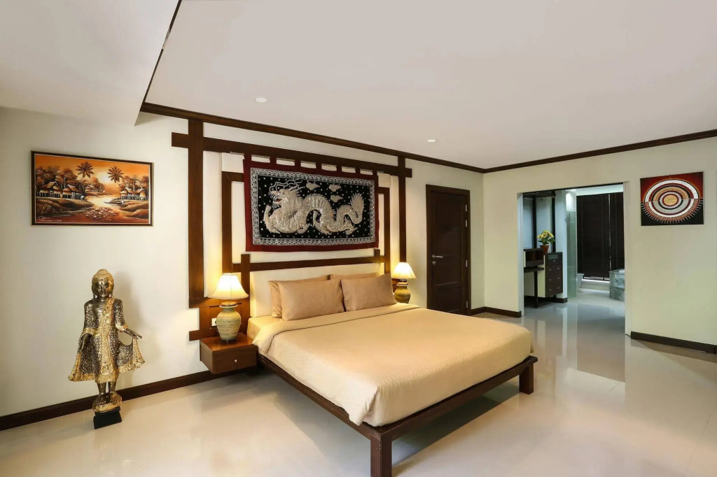 Karon View Royal Lotus