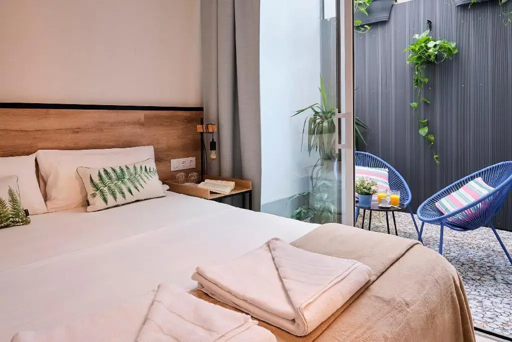 Sweet Sevilla Suites - Smart Hotel