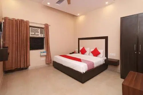 Shubham Farms by OYO Rooms