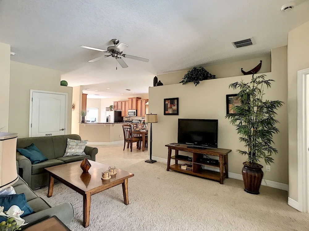 Trine Retreat by Florida Spirit