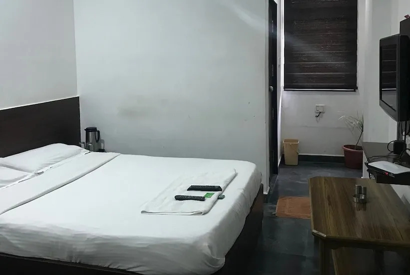 Oyo Rooms Near Gokul Das Hospital