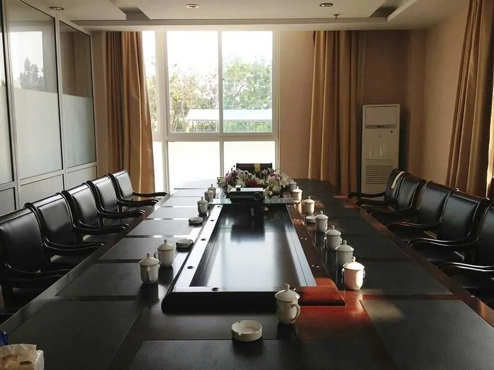 Jinhai Holiday Hotel