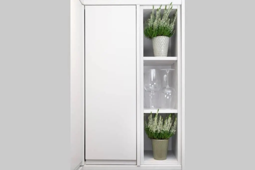 Roseland Apartment 4