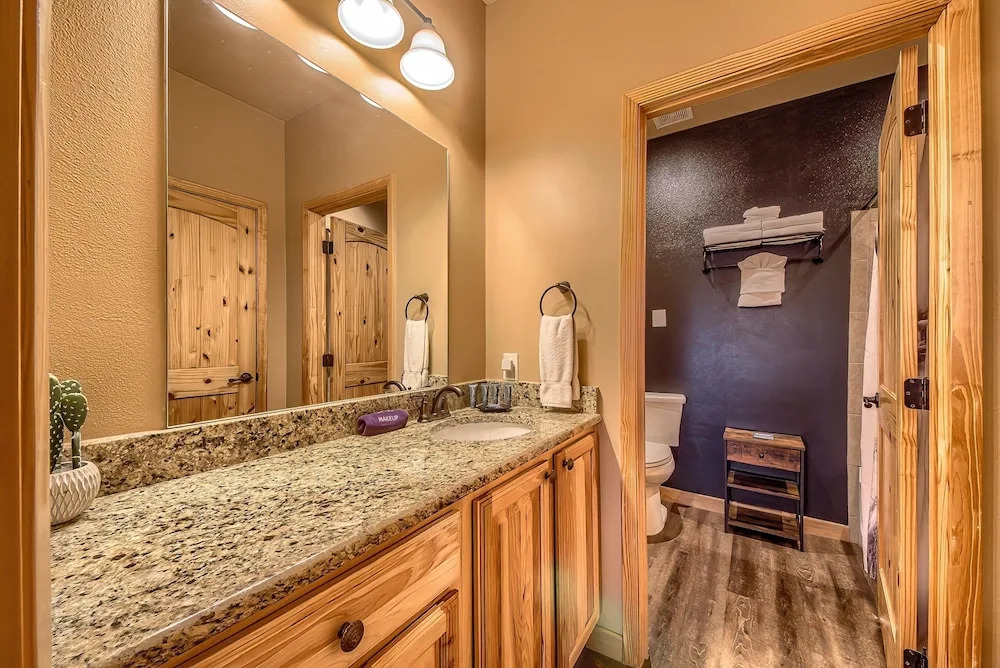 Old Mills Resort OM A5 3 Bedroom Condo by RedAwning