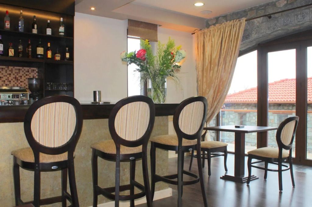 Nefeles Mainalon Luxury Residences & Lounge