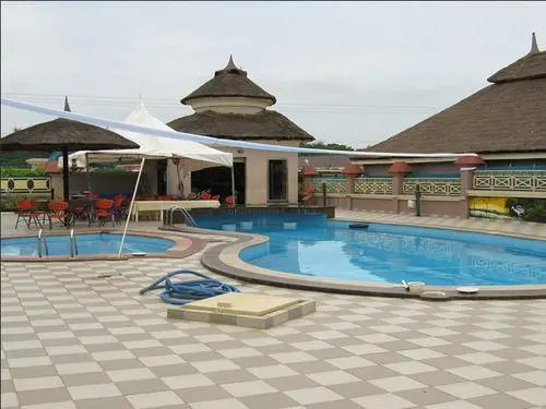 Summit Villas Suites & Apartment