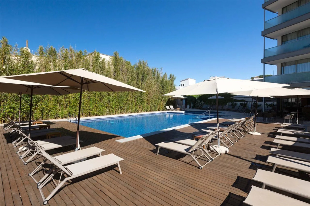 Aimia Hotel