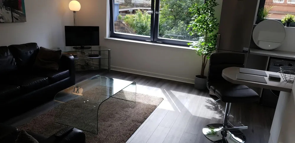 The Point Glasgow 2 Bed Apartment