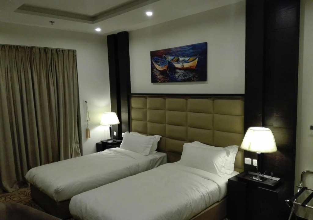 Diamond Hotel