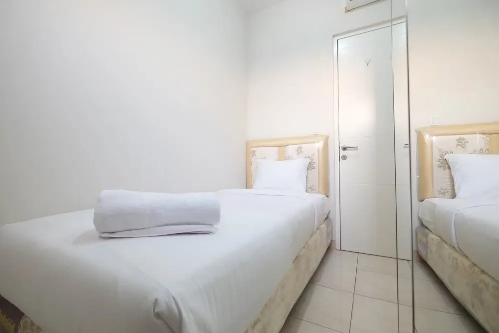 3BR near Sumarecon Mall Bekasi at The Springlake Apartment