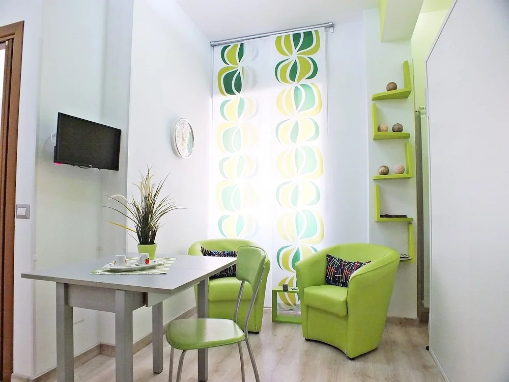 Blaserna House "in the Heart of Shopping in Roma"