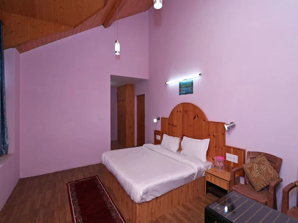 OYO 13696 Home River Side Cottage Manali