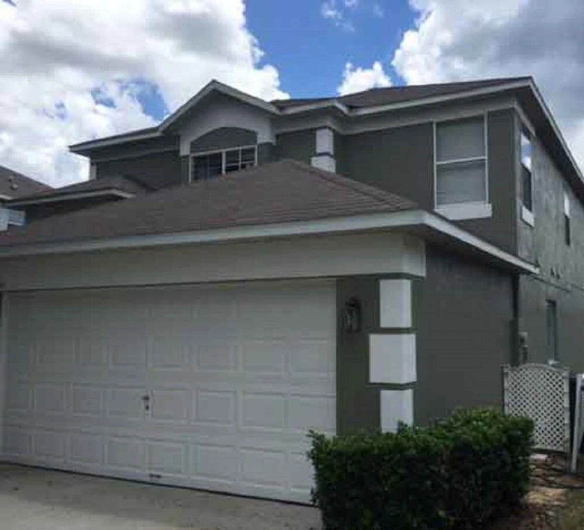 Kissimmee-Davenport Pool Homes by Hayes