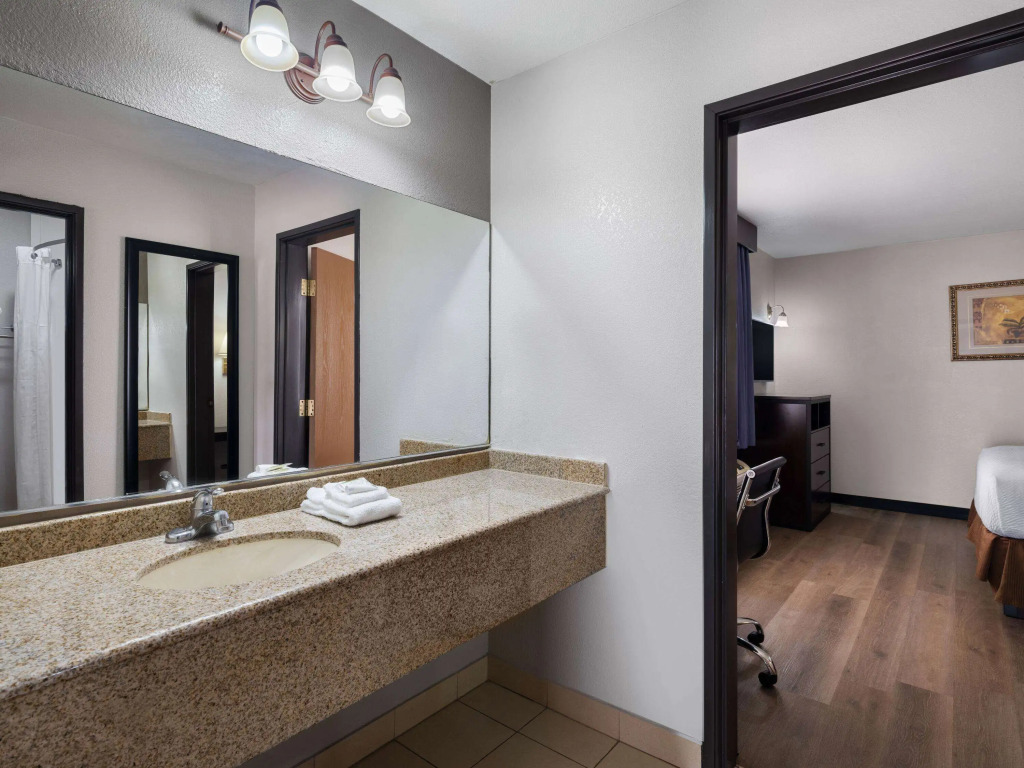 Travelodge by Wyndham Tucson AZ