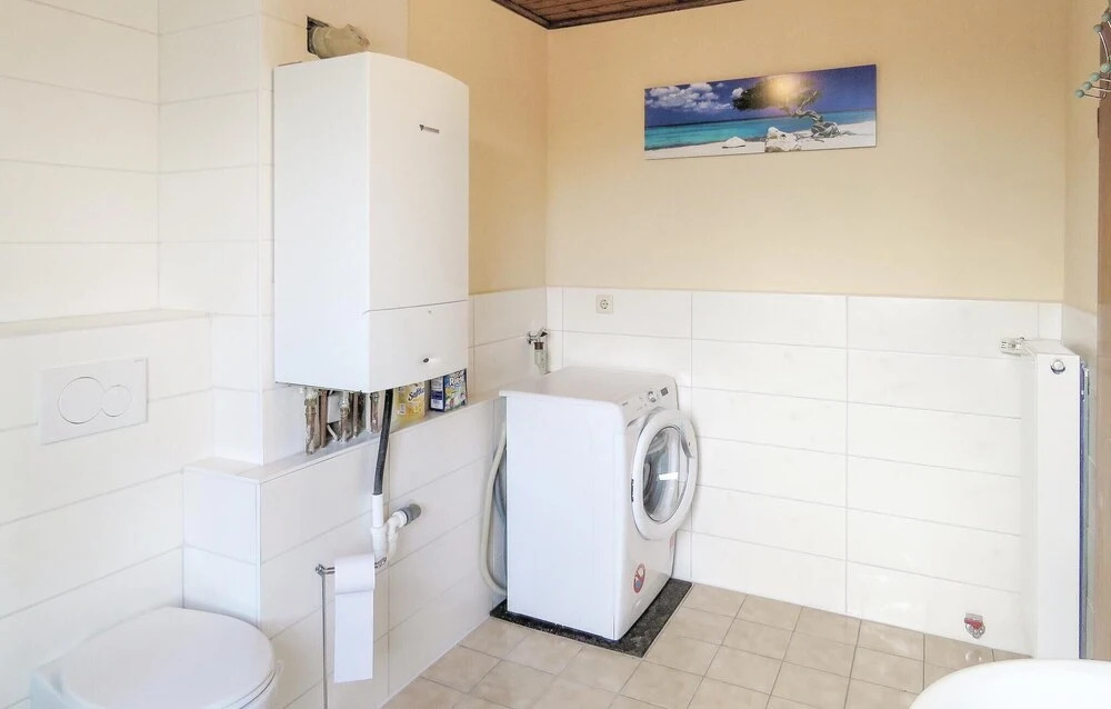 Stunning Apartment in Lahnstein With 1 Bedrooms and Internet