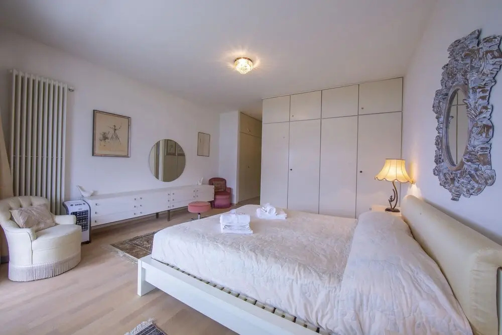 Lakeside Apartment