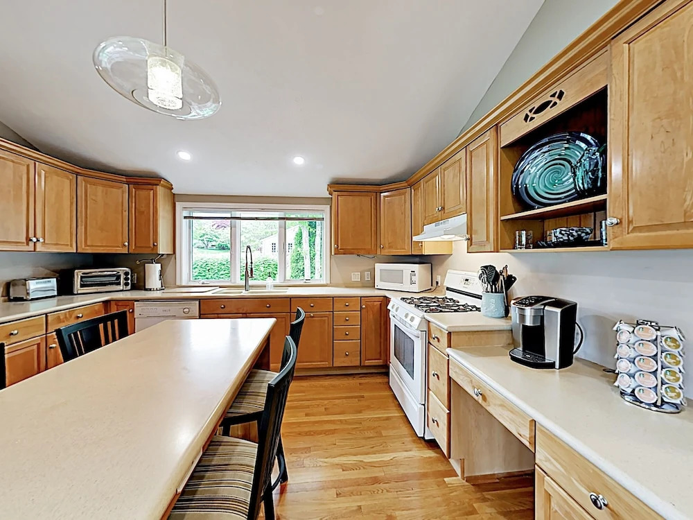 Beautiful Popponesset Beach On Deans Pond 3 Bedroom Home