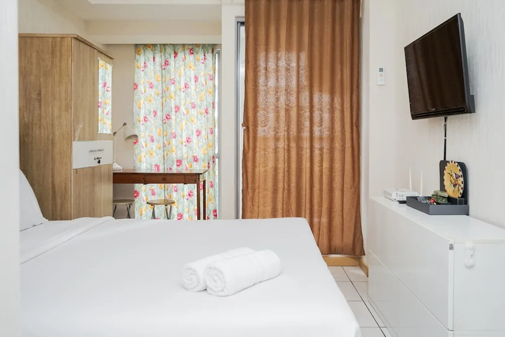 Lovely Studio Apartment M-Town Residence near Summarecon Mall