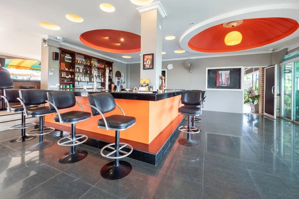 Rendezvous Resort Pattaya(รองเดวู รีสอร์ท พัทยา)