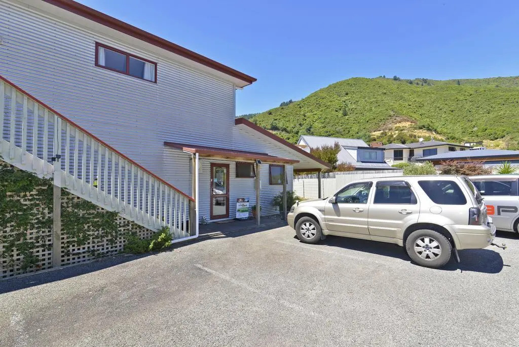 The Buccaneer Lodge