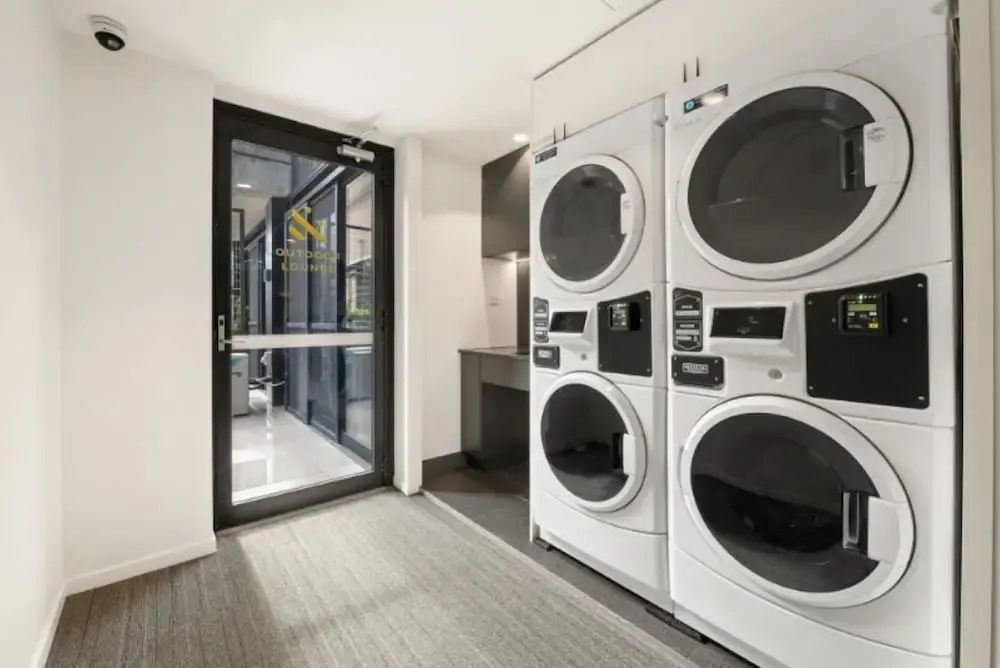 Elegant Studio With Parking