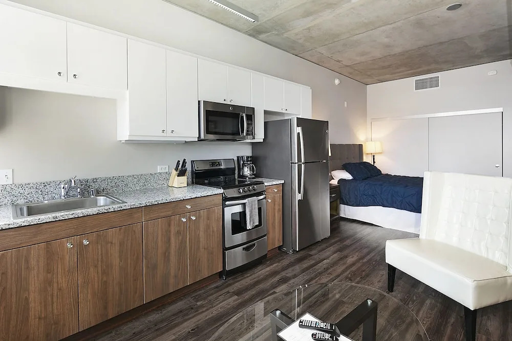 Sixth Ave Condos by Barsala