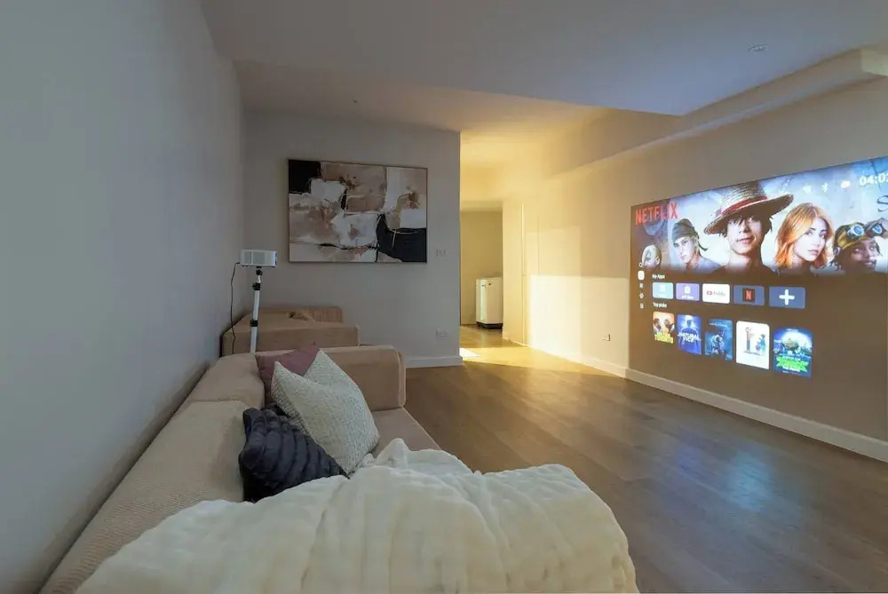 Stylish 5BR Poolhouse & Theater 2mins to BTS