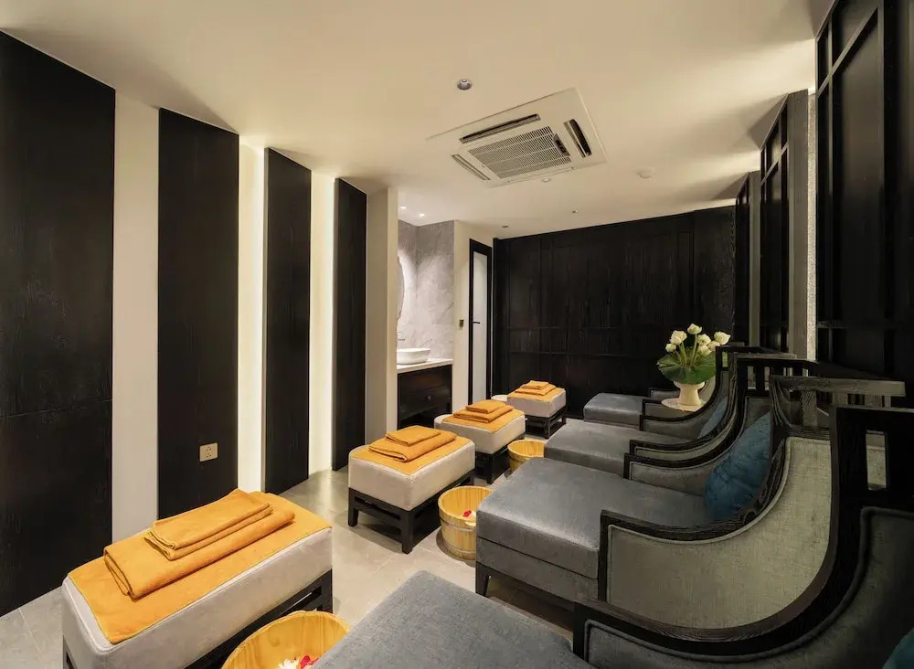 Luxe Paradise Premium Hotel Pham Hong Thai
