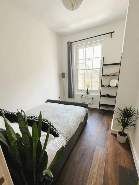 London Stylish 1 Bedroom Apartment With Garden