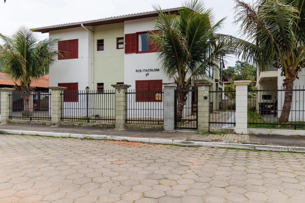 Apartamento A 650m Da Praia Floripa Sc Rub201