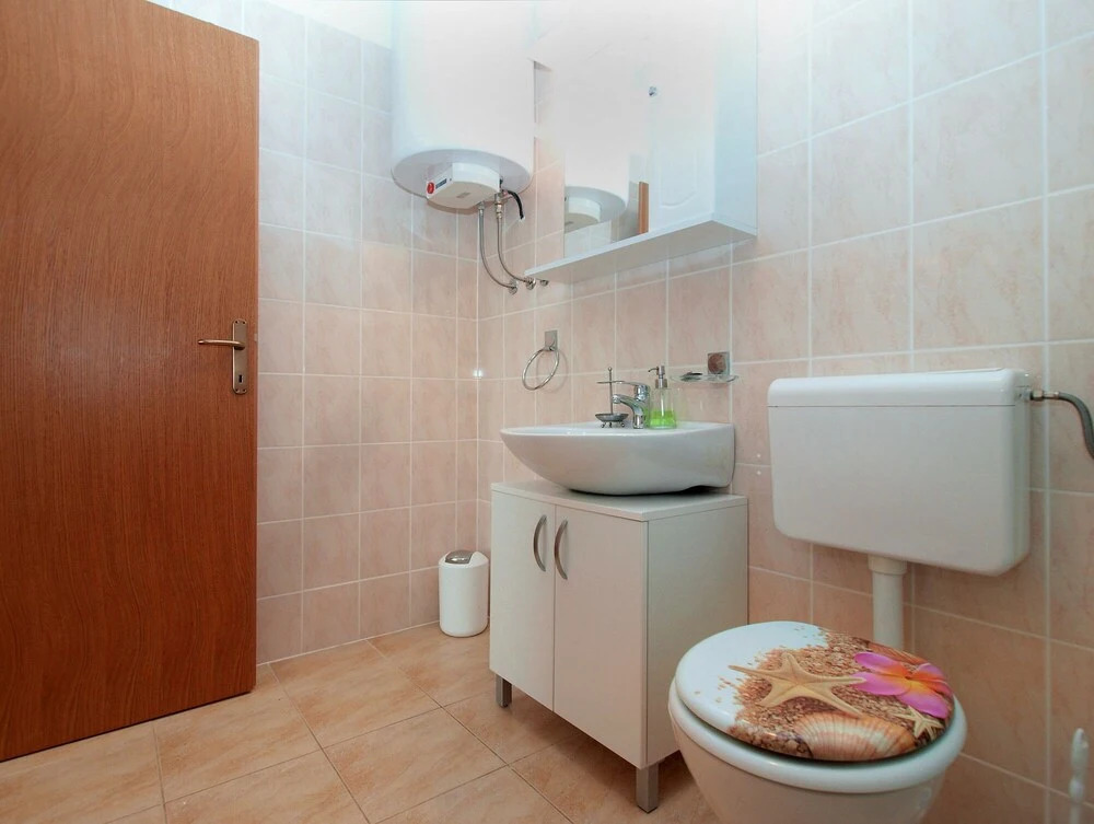 Apartment 1804