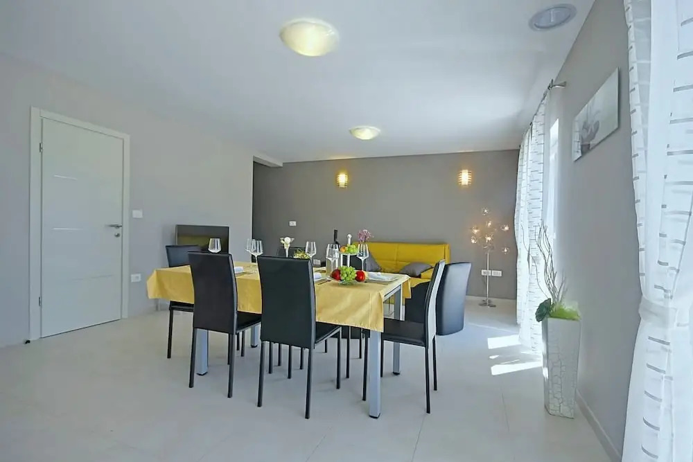 Casa Mondo