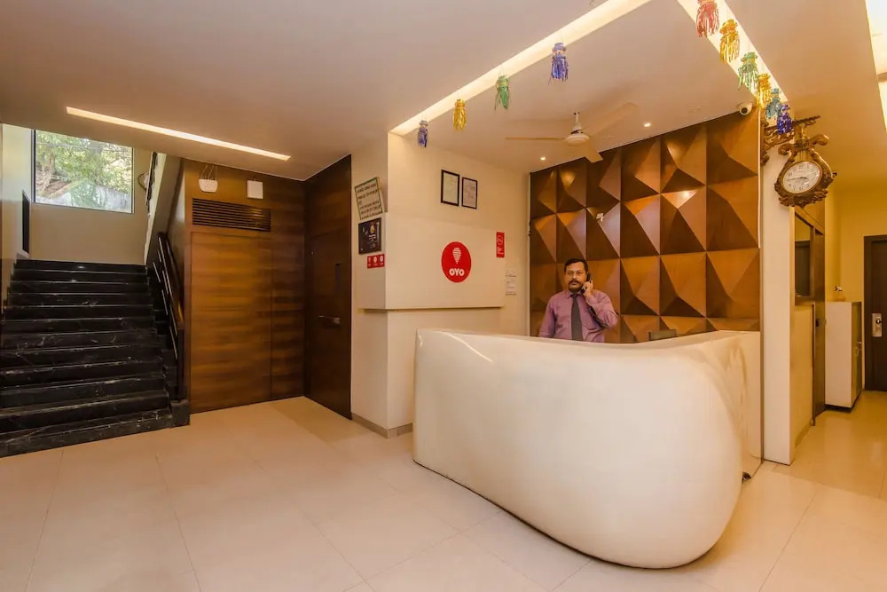 OYO 10382 Hotel Saffron Suites