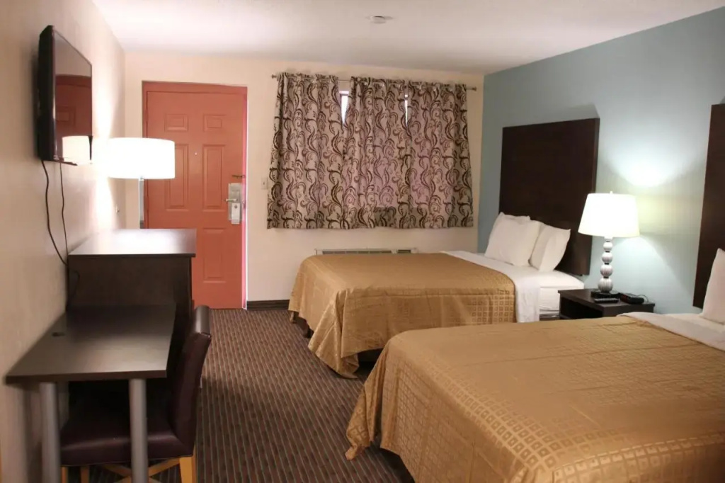 Sterling Inn near IAG Airport