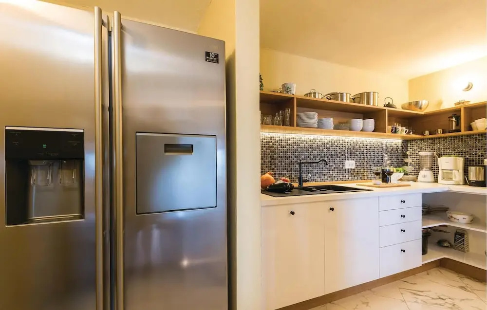 Awesome Home in Orebic With Wifi and 4 Bedrooms