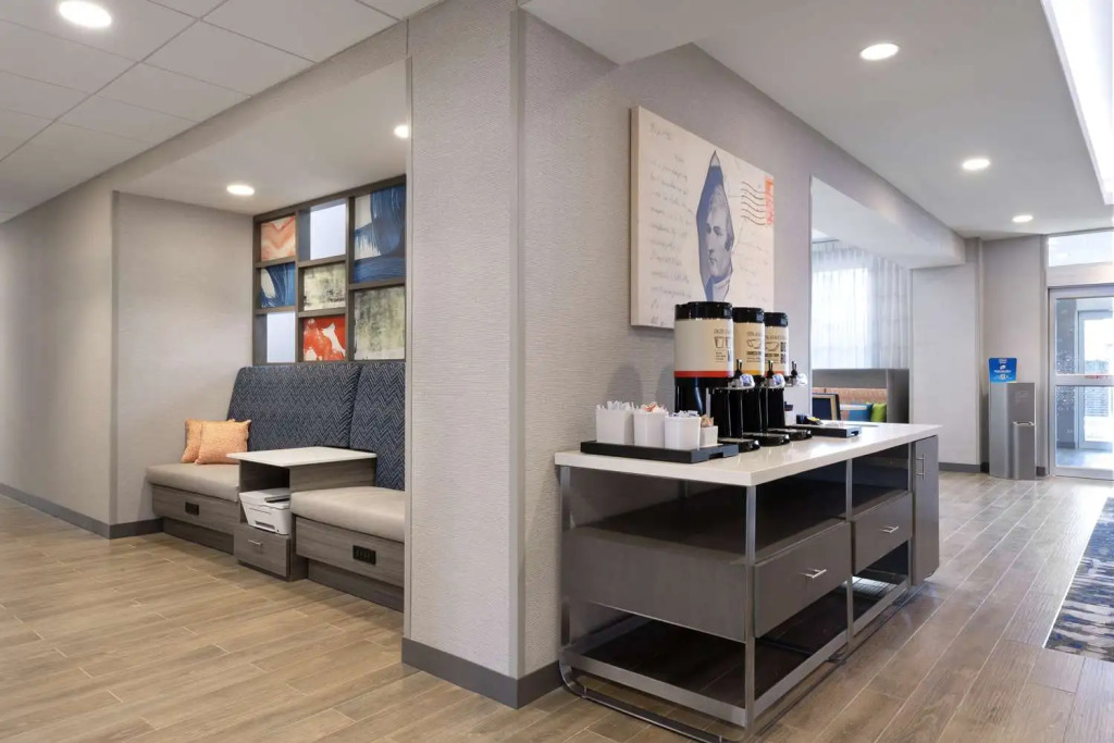 Hampton Inn & Suites St Charles Old Town Area, Mo