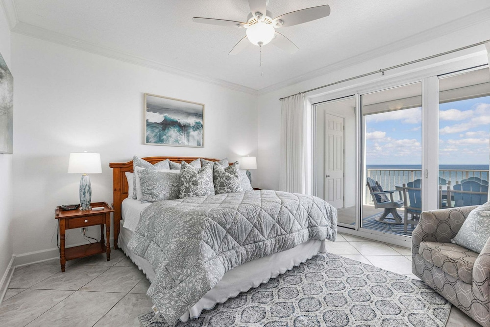 Regency Isle Beachfront Bliss Amazing Views 2 Bedrooms