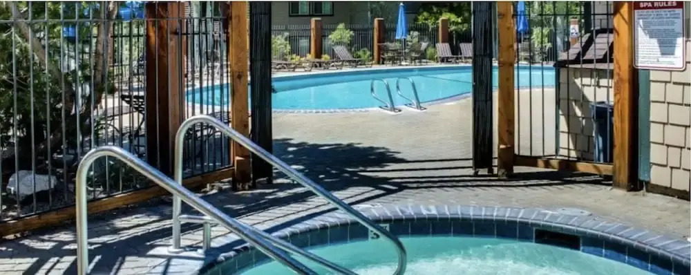 Tahoe City Condo for 8 Slopes Beach Town by Sierra Getaways