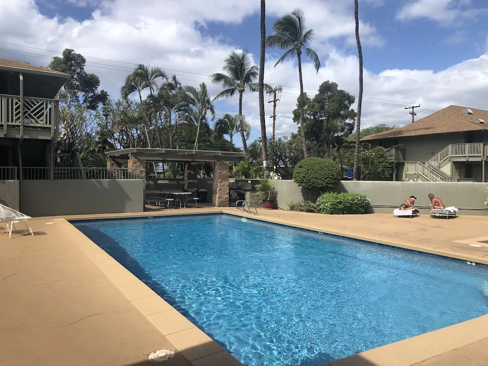 Chilled Coconut-steps To Beach! Free Wifi & Phone Studio Bedroom Condo