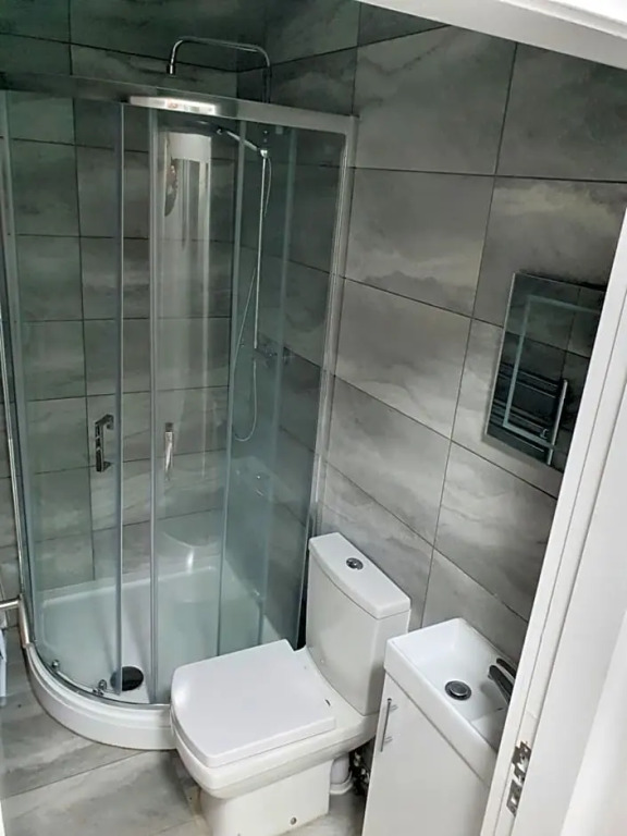 City Centre 5 double bedroom detached