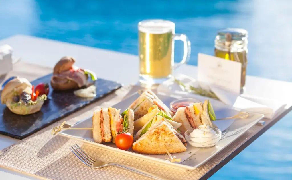 Caravia Beach Hotel